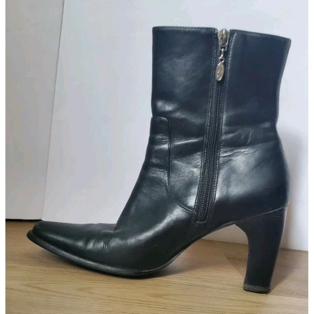 Harley Davidson Y2k Boot Black Leather Ankle Zip Up Pointed Toe Womens Size 6M